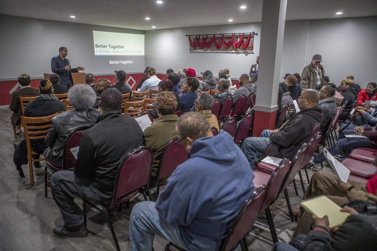 Antonio Baxton, a business development consultant and former associate director for the Illinois Department of Commerce and Economic Opportunity, was contracted to study the possible merger of Cahokia, Centreville, Alorton, CommonFields Public Water District and Centreville Township. Baxton spoke about the merger with Alorton and Centreville residents on Tuesday night inside a packed Alorton community center.