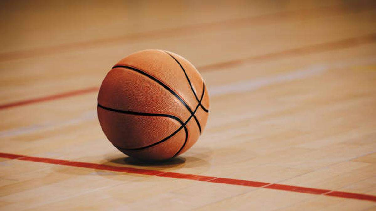 The Highland girls basketball team defeated Hillsboro 60-29 in nonconference play Tuesday.