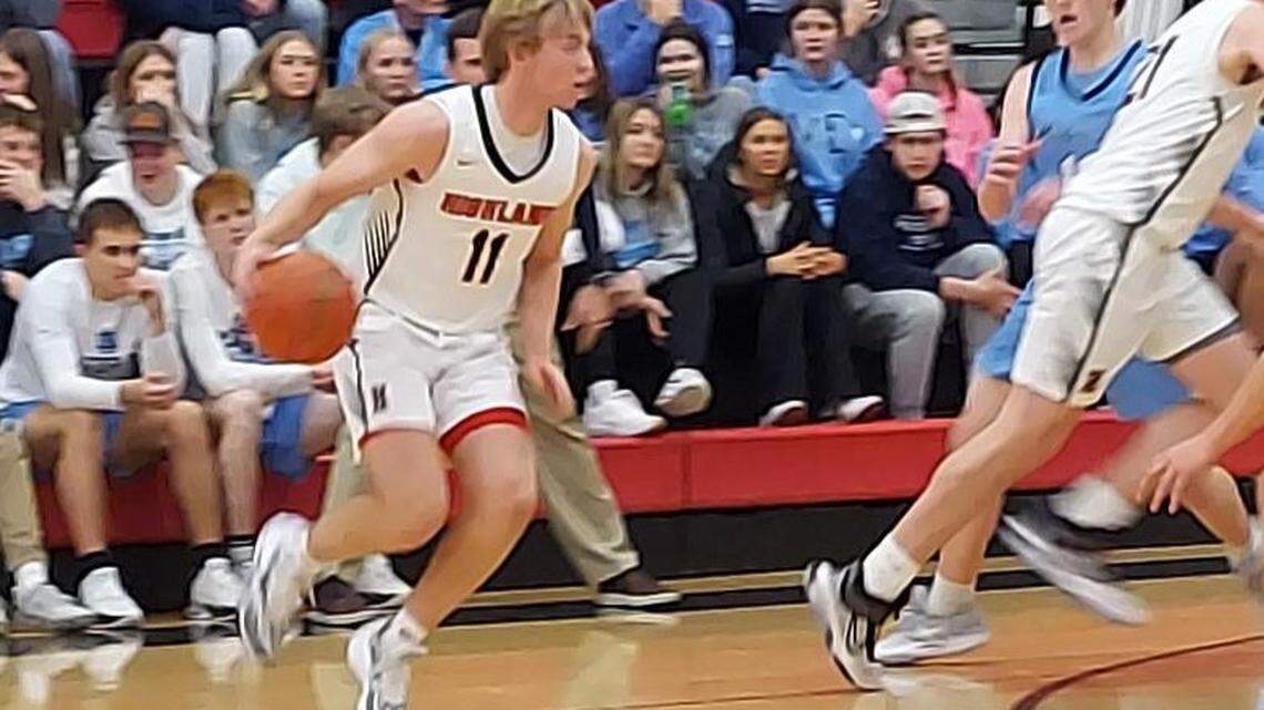 Lampe and Winkler lead late Mater Dei rally to beat Highland