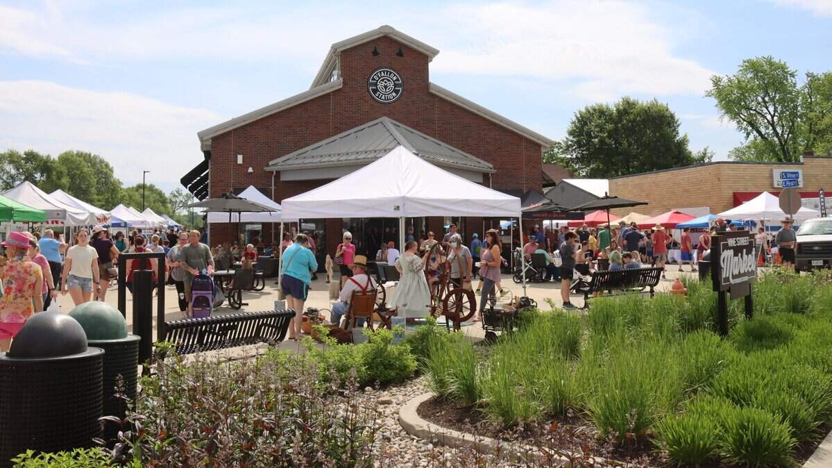 Vine Street Market takes place 8 a.m. to noon Saturdays at O’Fallon Station in O’Fallon.