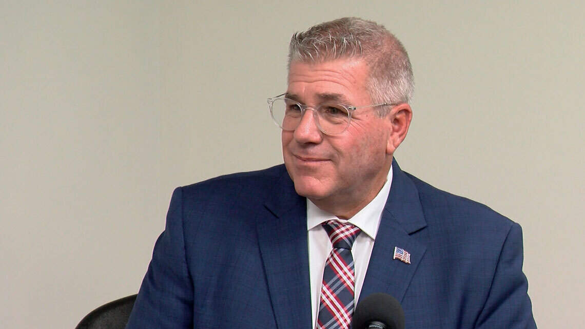 Bailey trying to stay on message as attacks from Illinois governor mount