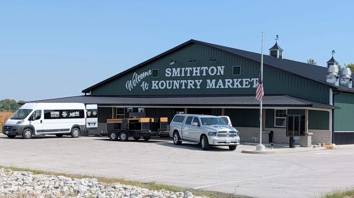The former Smithton Kountry Market (620 N. Main St., Smithton) will become a production facility for Belleville-based Busy Body Meals.