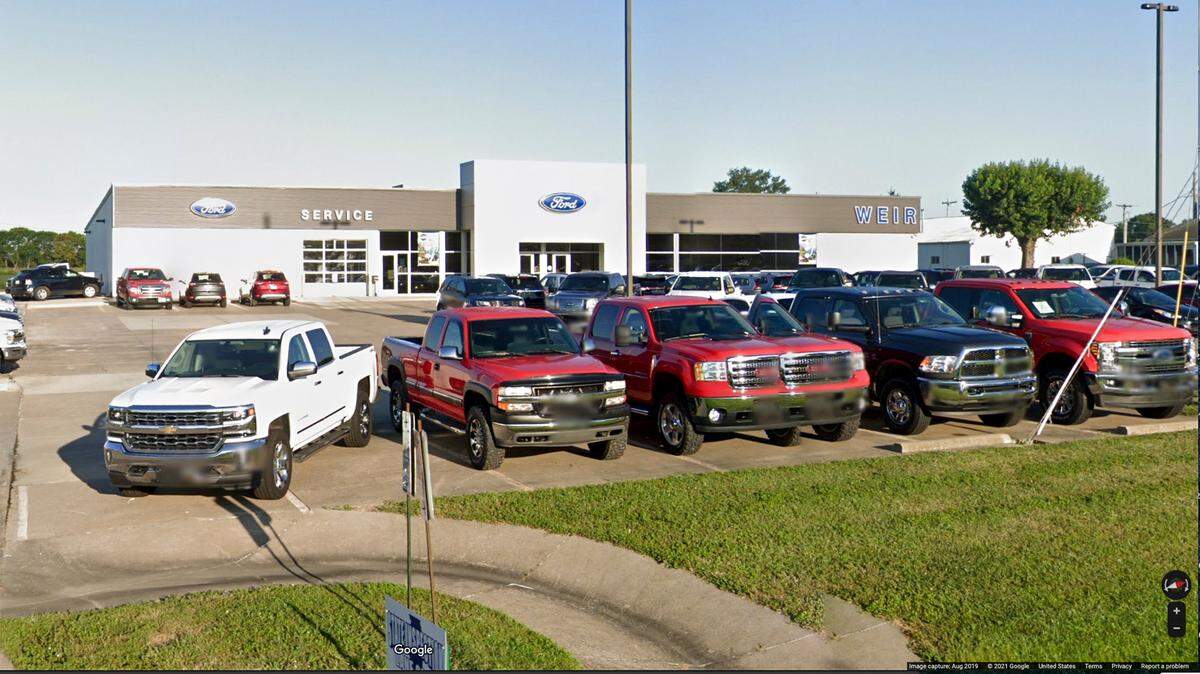 Weir Ford in Red Bud and two other Weir dealerships have been sold to the Ed Morse Automotive Group of Florida.