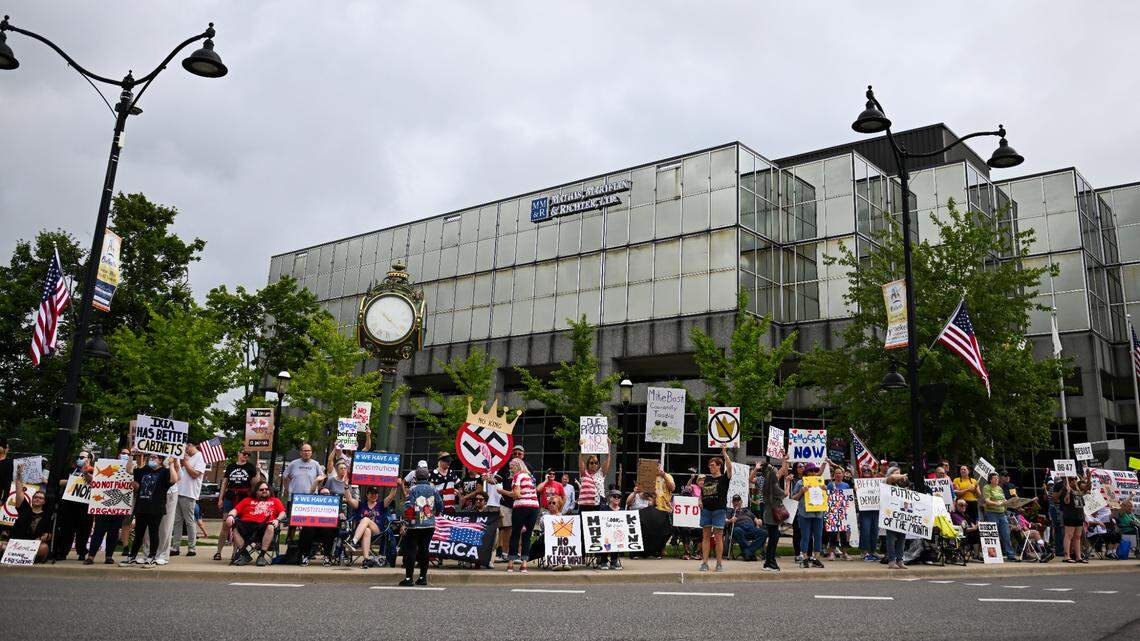 More ‘No Kings’ protests planned across IL. When and where in the metro-east?