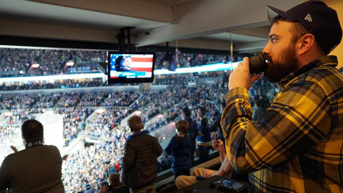 Belleville-based broadcasts for the blind takes Blues games beyond the play-by-play