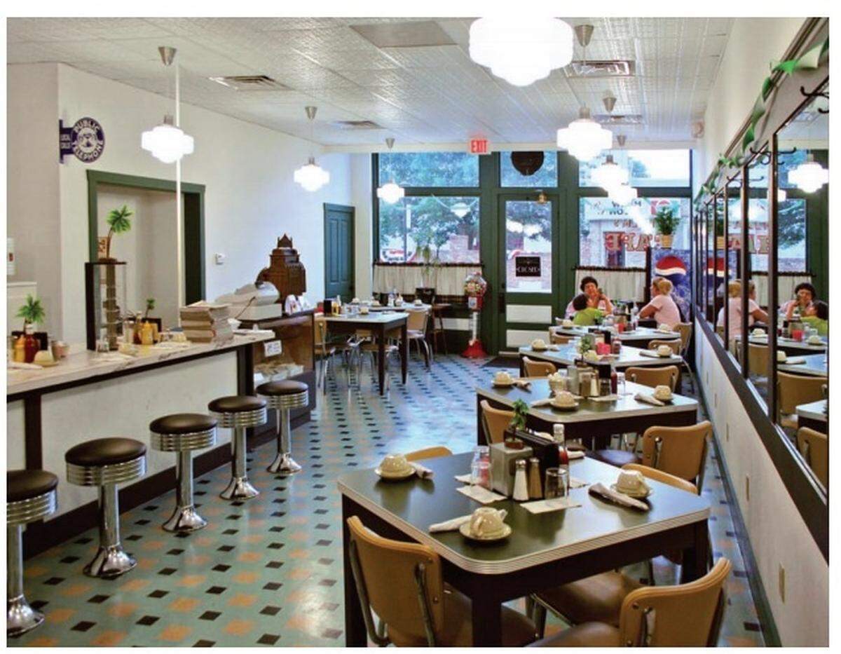 The Palms Grill Café in Atlanta, Illinois