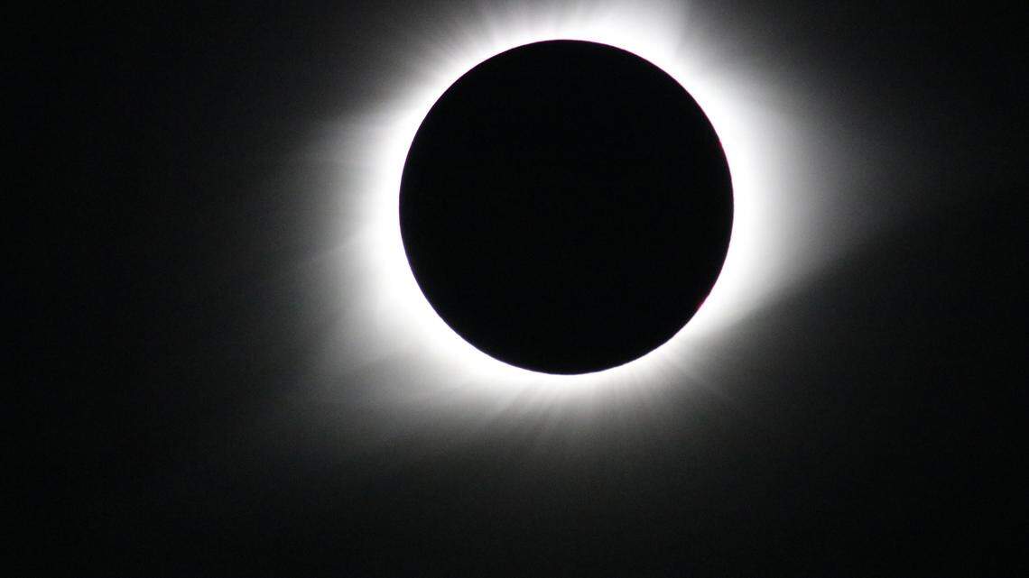 What time is the April 8 solar eclipse? Here’s when to see it in Illinois and Missouri