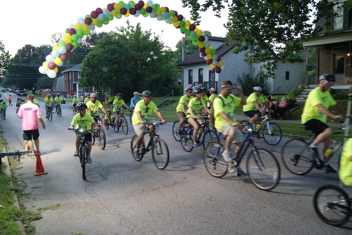 The 14th annual Tour de Belleville had an estimated 1,500 riders on Friday night. This is the starting point on North Douglas Avenue.