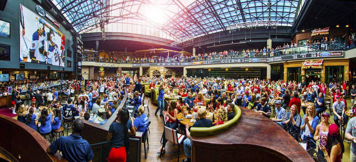 The Ballpark Village entertainment complex is anchored by a giant Fox Midwest Live! sports bar with a 40-foot TV screen for watching Cardinals games and other sports.