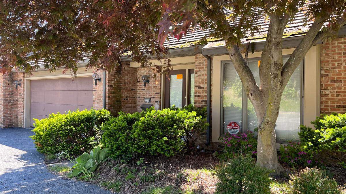 This half of a duplex at 7312 Foley Drive in Belleville is part of a complex built in the 1980s. Four of the eight units are now rentals.