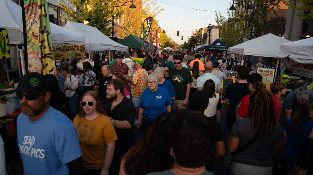 The crowd at the opening night of the 2024 Belleville Chili Cook-Off
