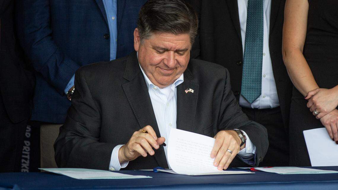 Pritzker directs Illinois agencies to cut spending in response to Trump policies