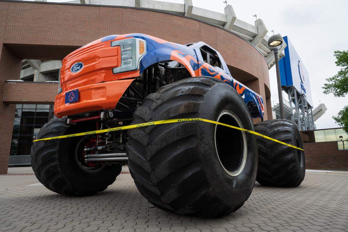 Monster truck Smashton Jeanty sits in front of the Allen Noble Hall of Fame enterance at Albertson Stadium. The man the vehicle was named after, former Heisman Trophy finalist and Boise State running back Ashton Jeanty, will be behind the wheel briefly.