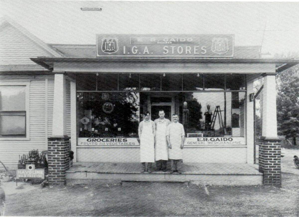 The Gaido family operated an I.G.A. store at what is now the intersection of St. Clair Road and Old Lincoln Trail in the city of Fairview Heights. This photo was taken in the 1920s.
