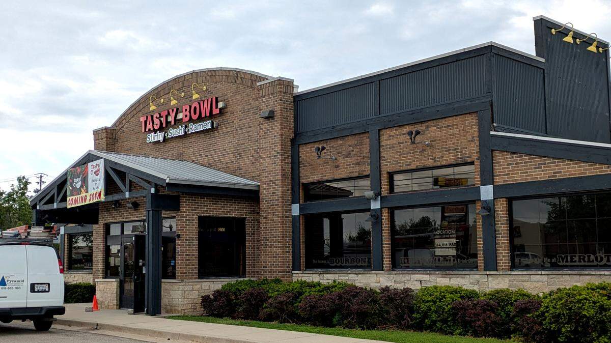 Tasty Bowl Stirfry & Sushi, 51 Lincoln Highway, Fairview Heights