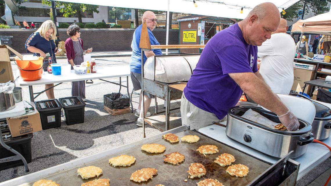 Belleville Oktoberfest and Collinsville’s Italian Fest return this weekend