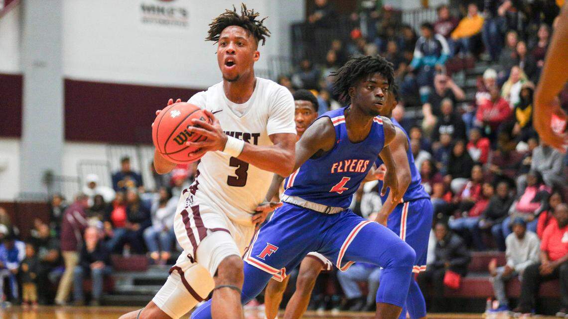 Three unbeaten teams highlight field at Collinsville Prairie Farms Holiday Classic