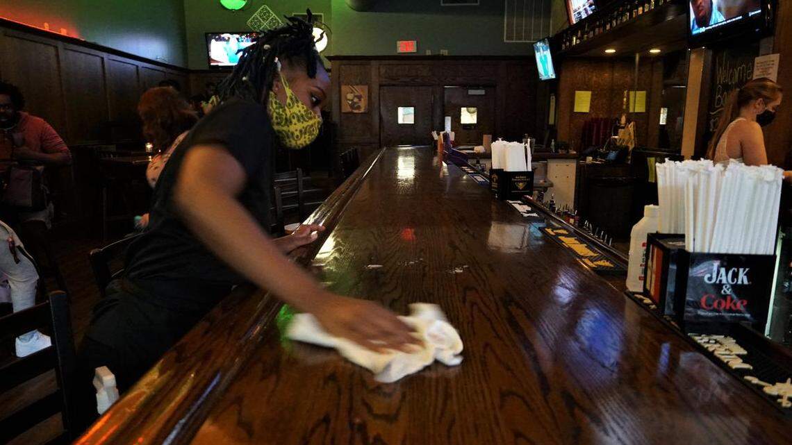 As COVID cases soared in Missouri, more from southwest IL went to visit, data shows