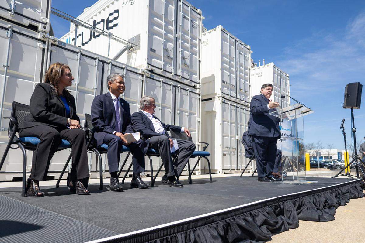 Gov. JB Pritzker speaks at an industrial-scale battery storage facility at G&W Electric in Bolingbrook, which was installed in 2024.