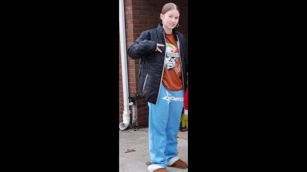 Monroe County Sheriff’s Department is looking for Hannah Hesterberg, 15, of Columbia.