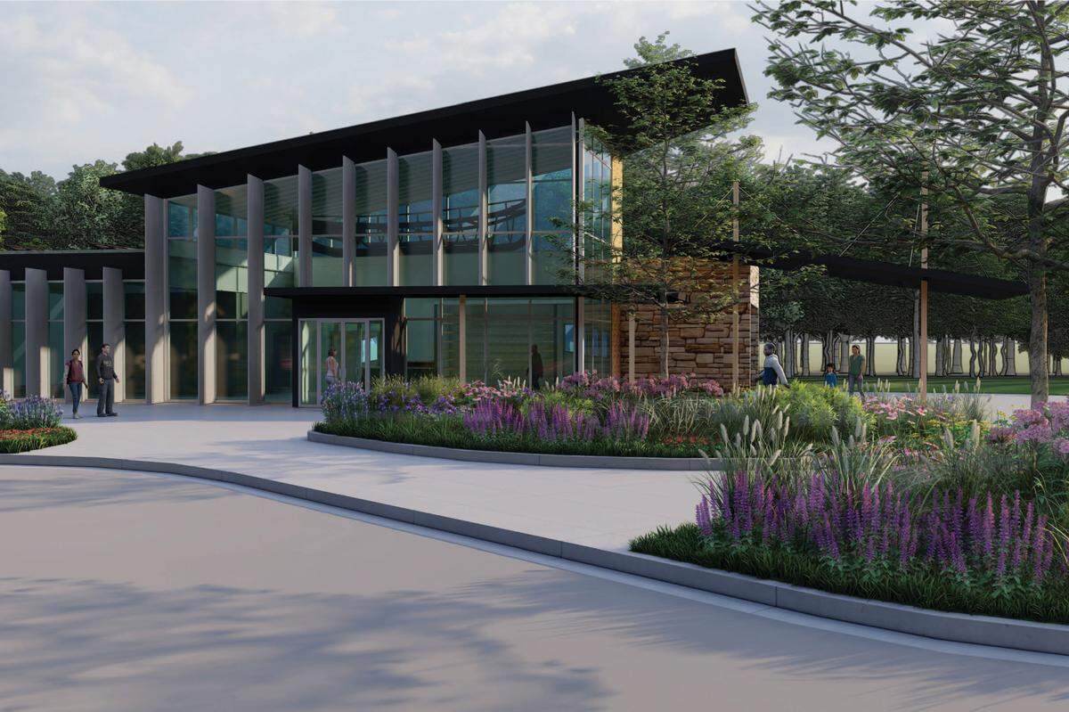 Expected to be complete by summer 2025, the Piasa Park project would include the construction of a 4,500-square-foot visitors center for the city, new parking and landscaping.