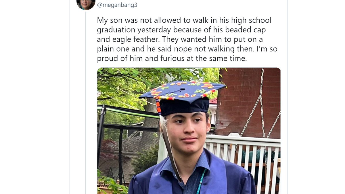 The teen’s mother posted her frustrations in a Twitter thread.