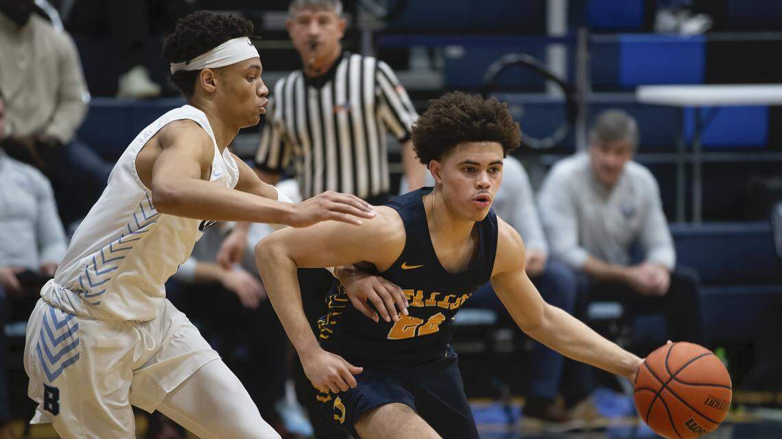 Lowery helps O’Fallon stay in SWC race with dramatic win against Belleville East