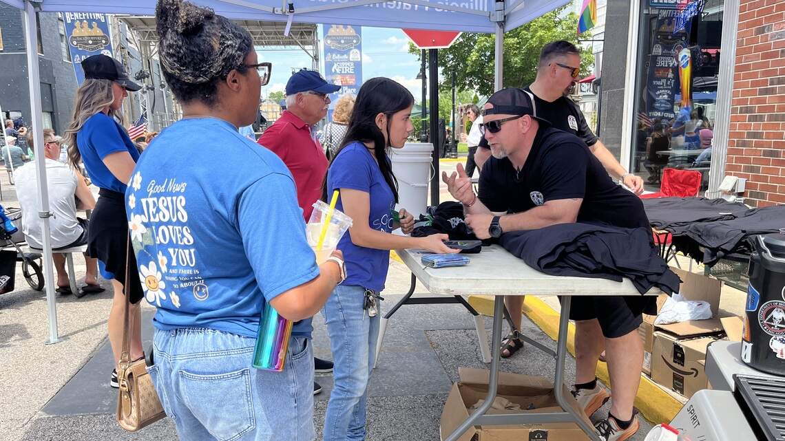 Belleville police sell T-shirts to support chief during medical treatment