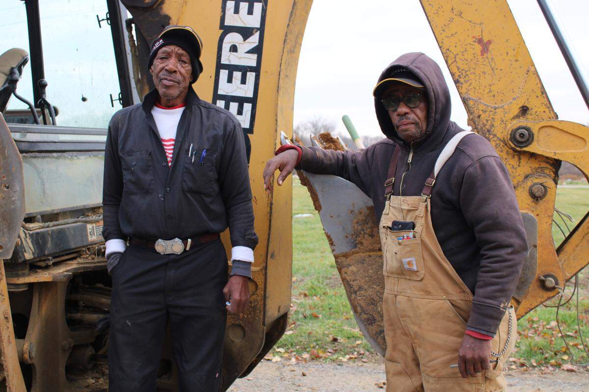 Digging graves for a living wasn’t on the list of career aspirations for Johnnie Haire or his colleague William Belt Sr. But that’s exactly what they’ve done for the past 43 years at Sunset Gardens of Memory cemetery in Millstadt, Illinois. (Cara Anthony/KHN)