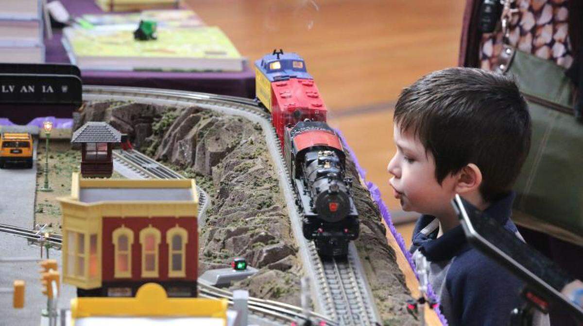 The Great Train Show will be held Saturday and Sunday at the Belle-Clair Fairgrounds in Belleville. The event is designed for the general public, modelers, hobbyists, families and the just plain curious. For more information, visit www.trainshow.com/belleville.