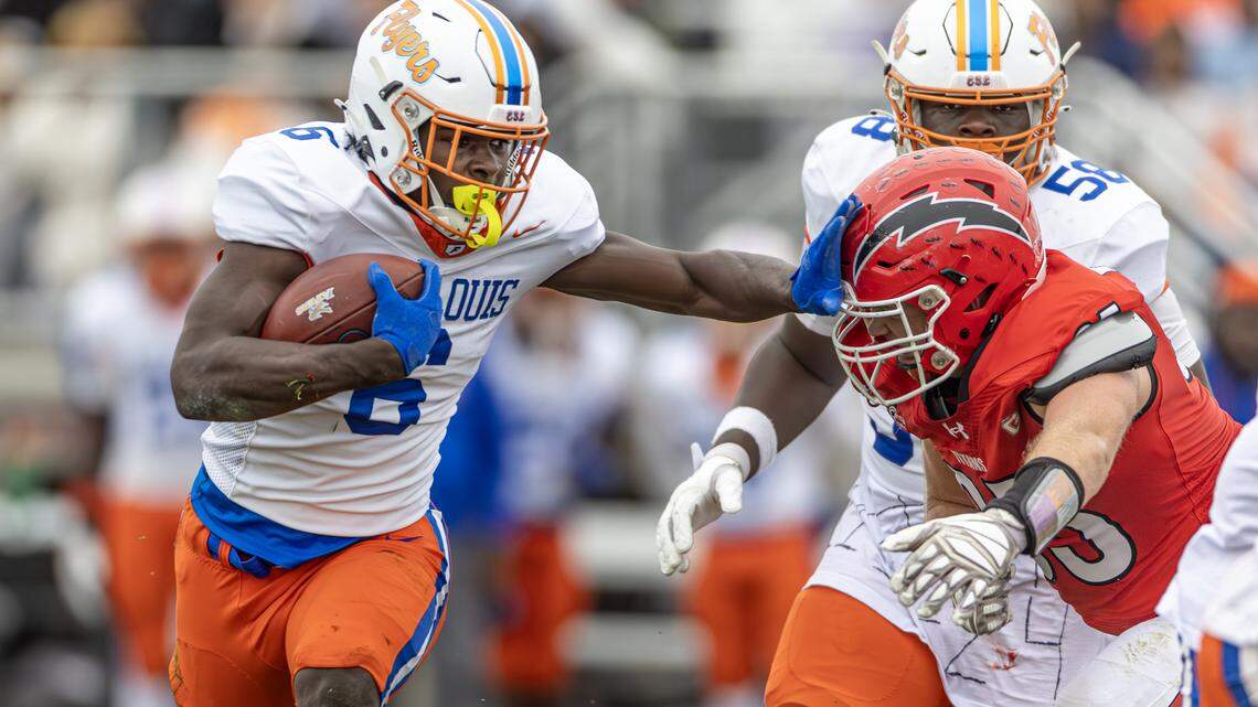 East St. Louis topples top seed, which won’t soon forget Myson Johnson-Cook