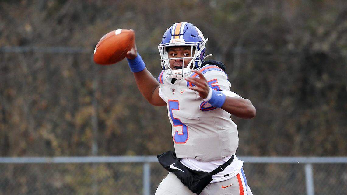College scholarship offers keep pouring in for dynamic East St. Louis combination