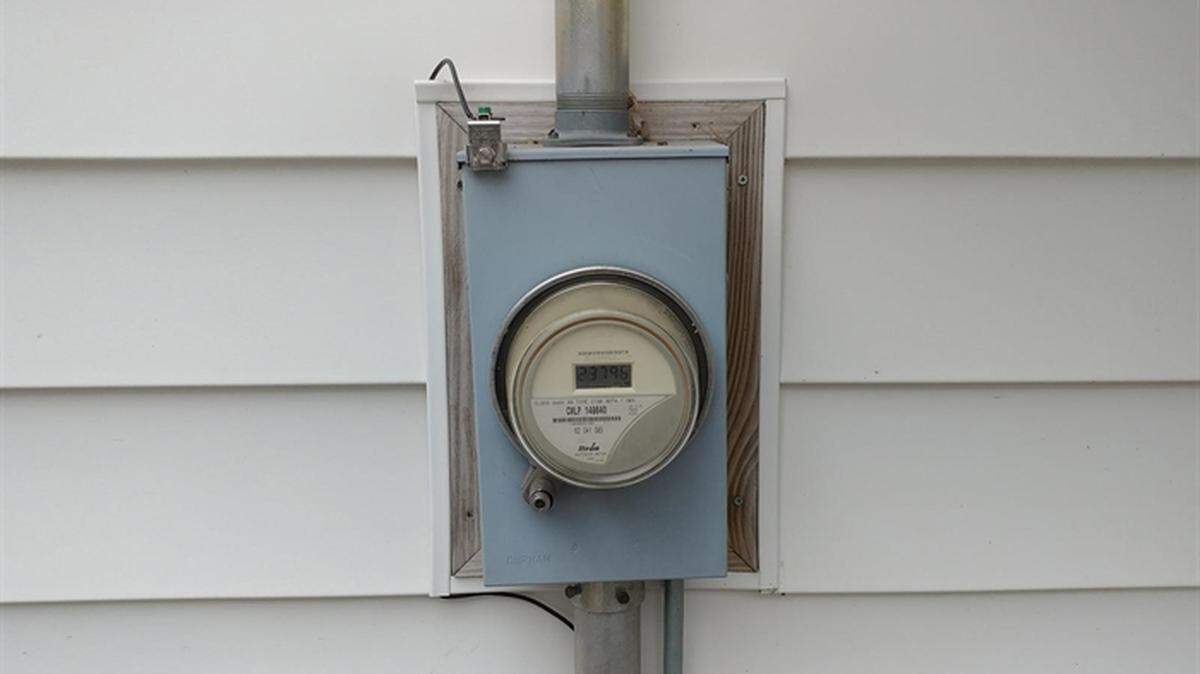 Power outages have been reported across the metro-east Saturday night.