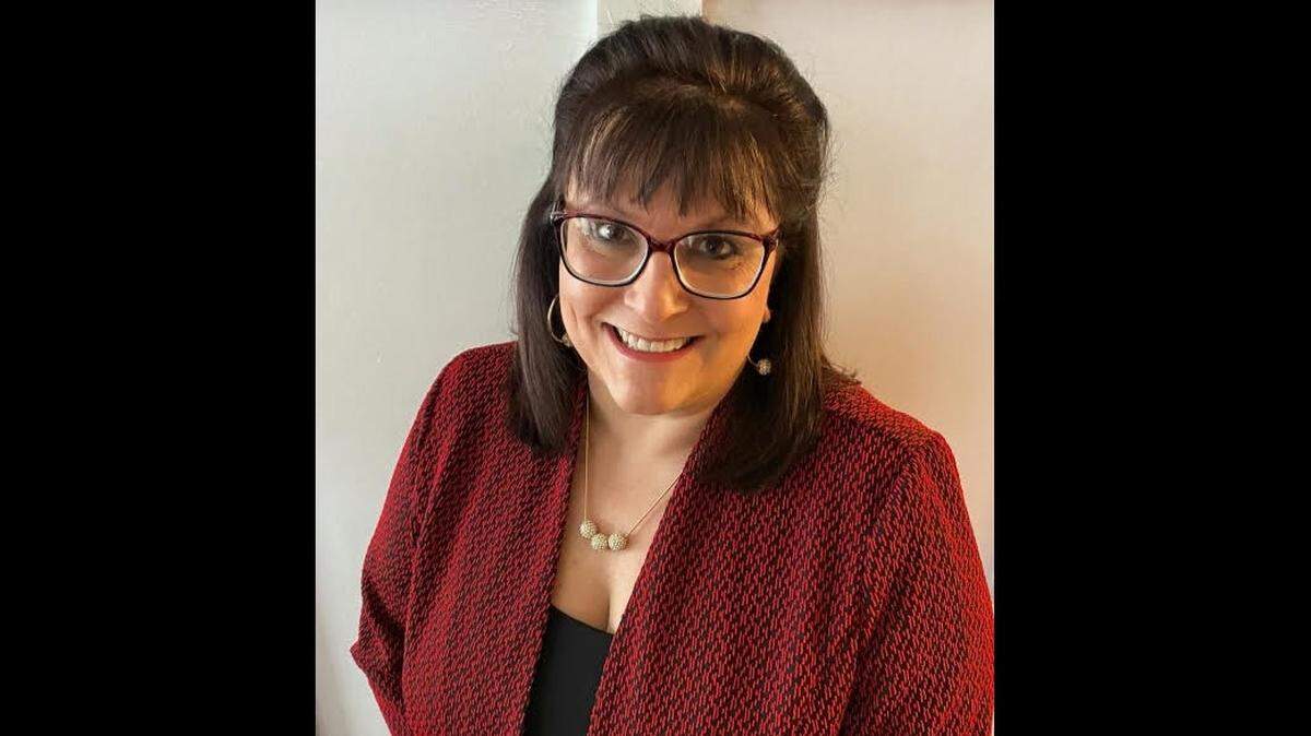 Kathy Perry-Scaturro, candidate for village clerk in Glen Carbon, IL