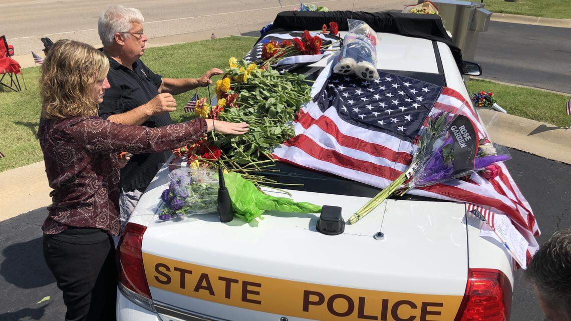 Body of slain ISP trooper returning to hometown in police-led procession today