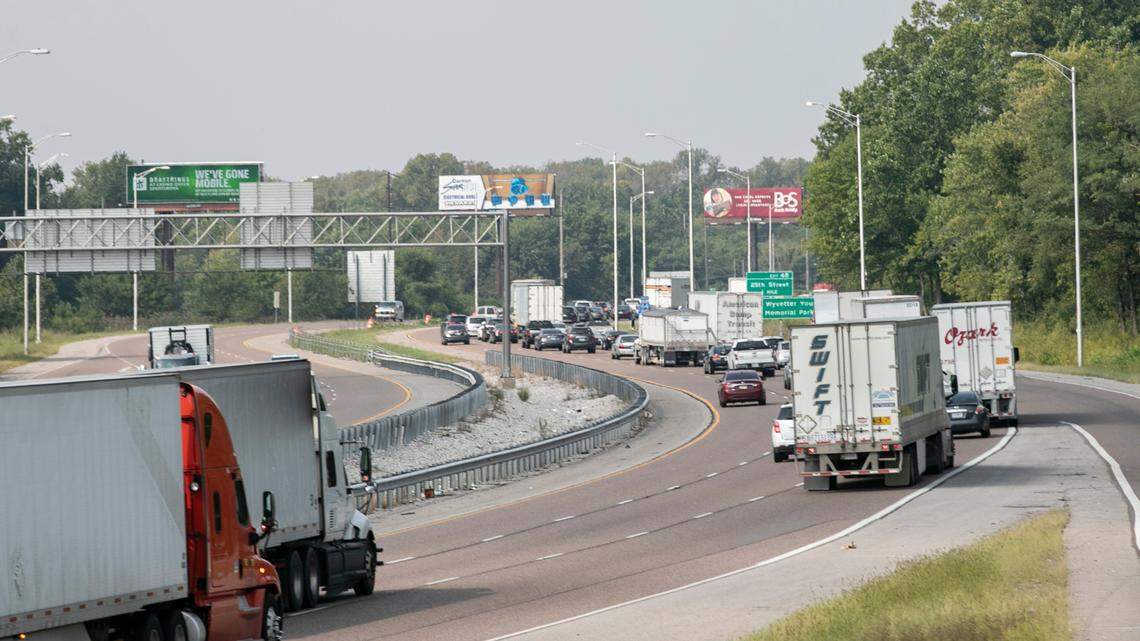 Victim of I-64 hit-and-run in East St. Louis is identified
