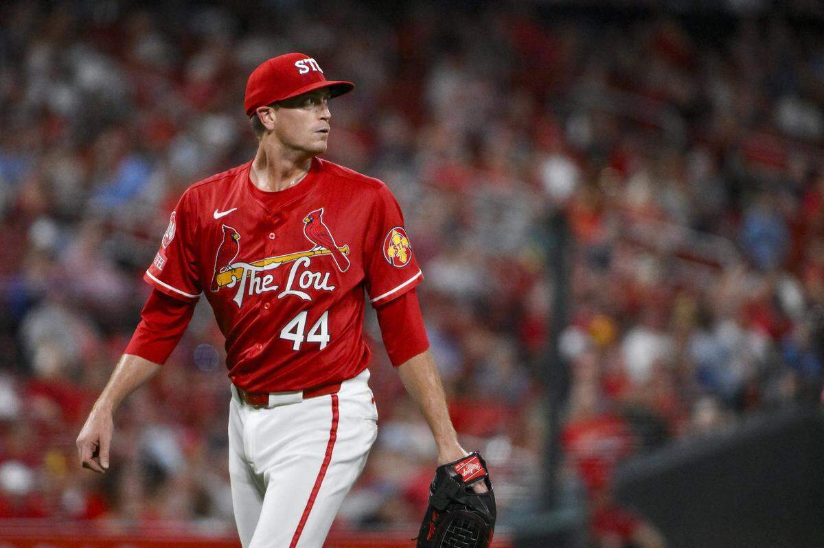 Sep 20, 2024; St. Louis, Missouri, USA;  St. Louis Cardinals starting pitcher Kyle Gibson (44) looks on after giving up a solo home run to Cleveland Guardians second baseman Andres Gimenez (not pictured) during the sixth inning at Busch Stadium. Mandatory Credit: Jeff Curry-Imagn Images