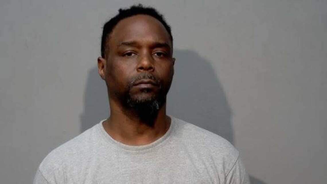 Metro-east man charged after shots fired into woman’s car with stolen gun