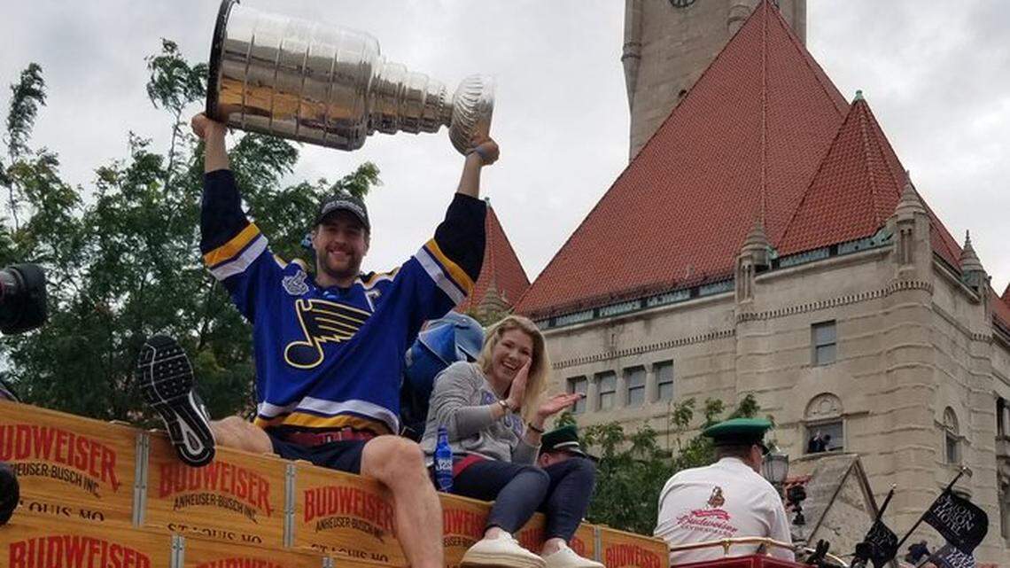Despite the rain, thousands of Blues fans gather to celebrate Stanley Cup in St. Louis