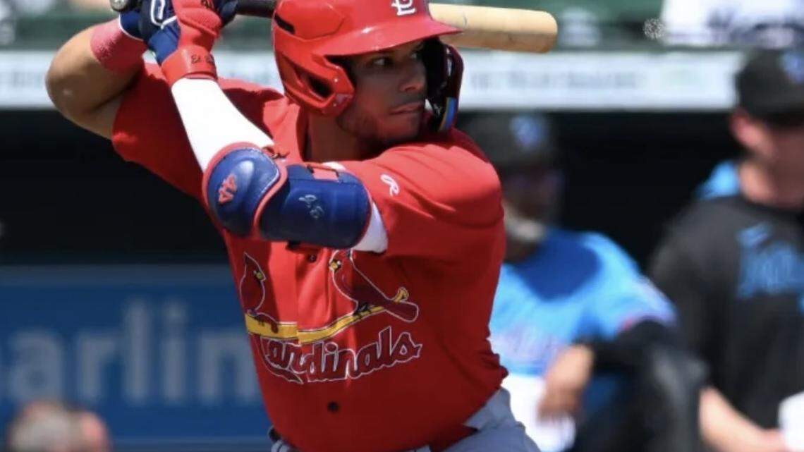 Baez forced issue in left, but wary Cardinals avoided repeat of Walker mistake