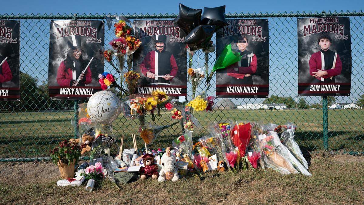 A memorial to Dalton Vonderheide is shown at Belleville West High School.