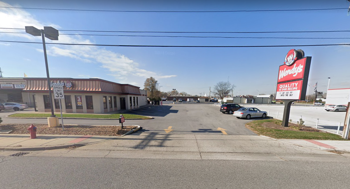 Police in Illinois say a man accidentally shot his teen coworker at an Alsip Wendy’s on Tuesday.