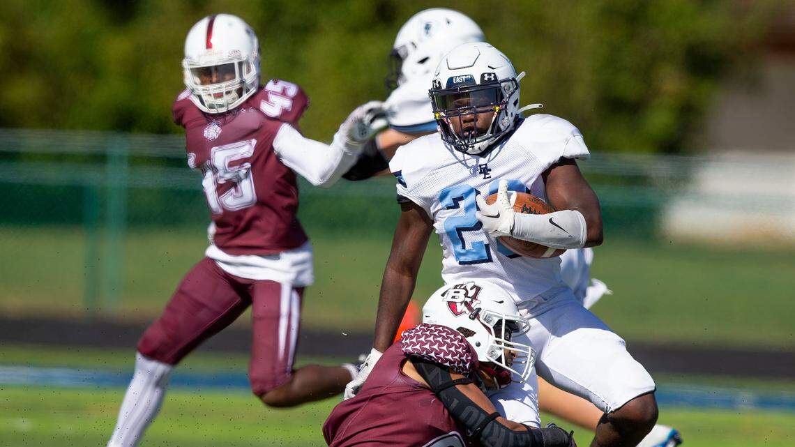 Belleville East keeps playoff hopes alive with shutout of cross-town rival West