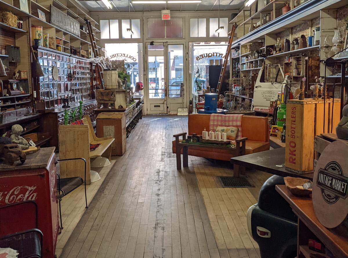 View of the front of Blanquart’s Rusty Gem Vintage Market