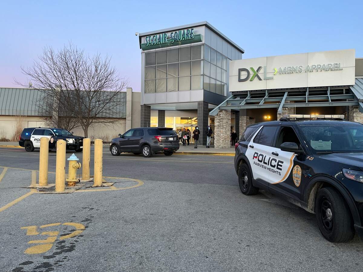 There was a heavy police presence at the St. Clair Square Mall on Jan. 20, 2022, as police investigated a shooting inside the shopping center. Law enforcement began blocking off parking lot entrances around 5:30 p.m. Fairview Heights police said the mall was shut down for the evening.