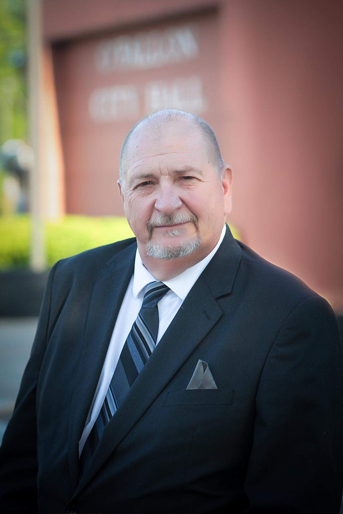 O’Fallon City Council member Dan Witt who represented Ward 7 died Sunday, June 12, at age 67 following a horrific weed-cutting accident that occurred three days earlier.