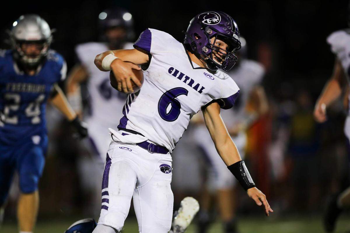 Breese Central’s Conner Freeze (6) carries the ball against Freeburg during the Cahokia Conference opener for both teams Sept. 16. Both teams were back in action Friday as the Cougars hosted Roxana and the Midgets entertained Wood River.