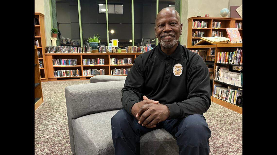 Former Fairview Heights officer challenges Watson for St. Clair County sheriff