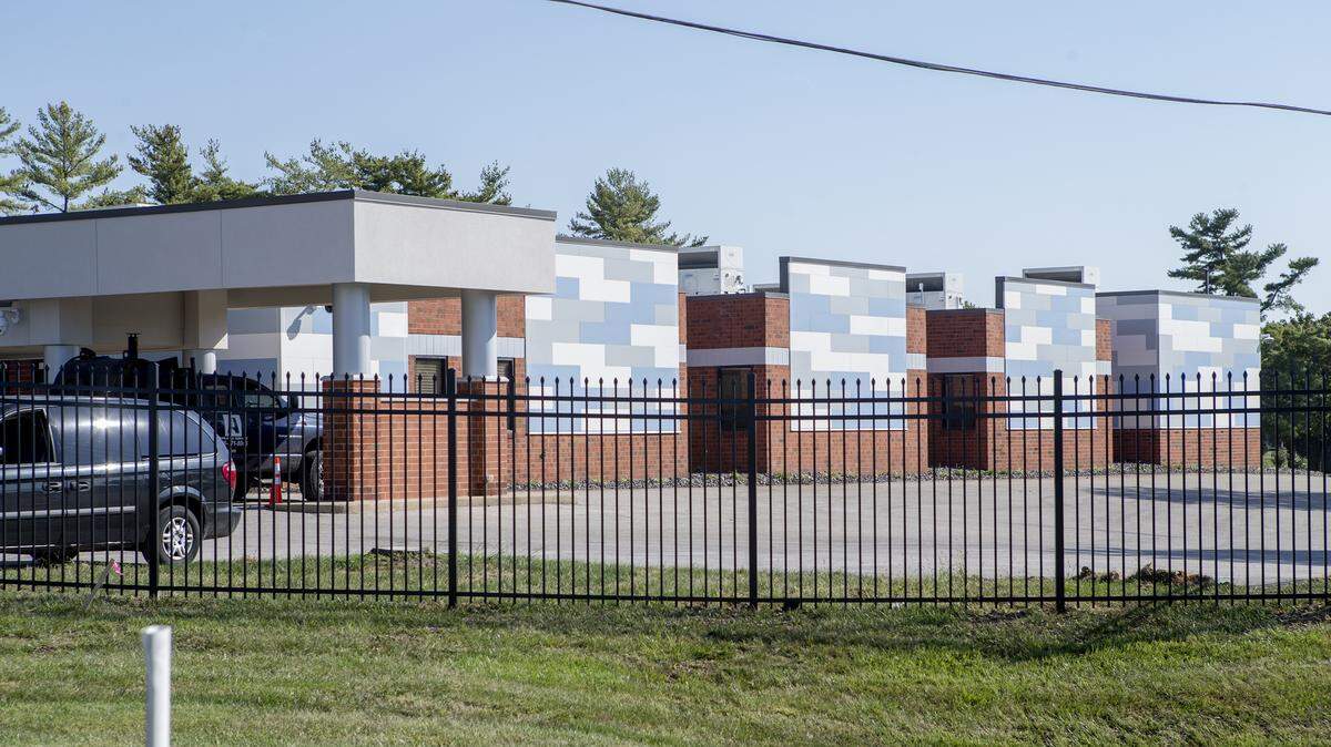 The Regional Logistics Center has opened in the Planned Parenthood clinic at 317 Salem Place in Fairview Heights. The Hope Clinic for Women in Granite City is a partner in the effort to help pay travel costs for women seeking an abortion in Illinois.