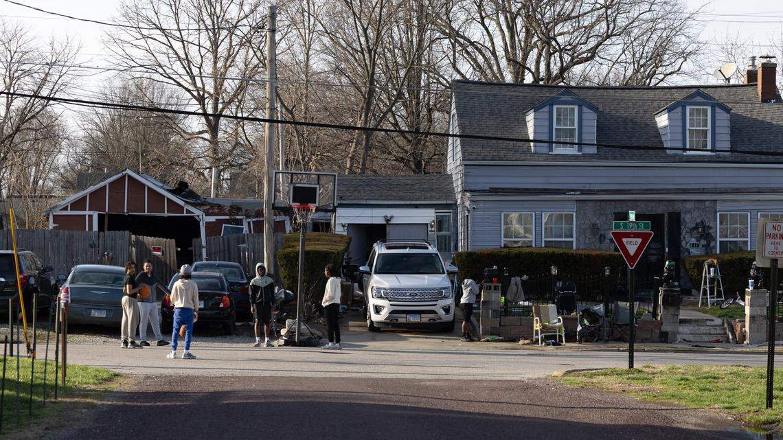 Belleville resident may be forced to pay for city workers to clean up property